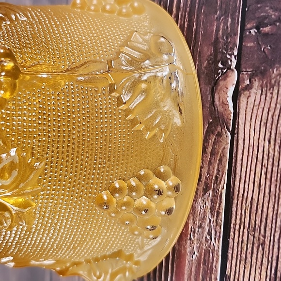 Vintage footed candy dish with lid - Picture 13 of 16